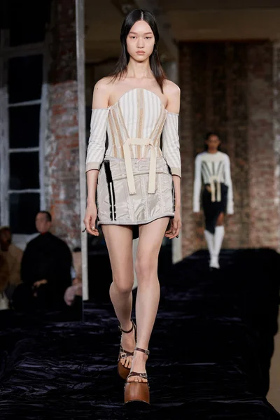 Look 38